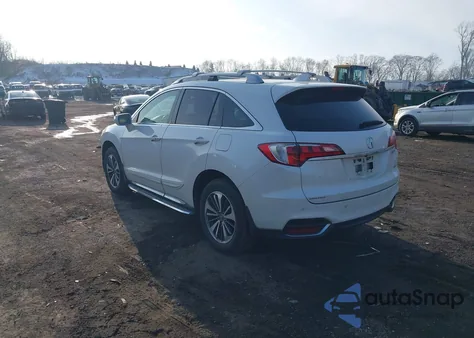 2016 Acura Rdx Advance Package z USA, uszkodzony, nr VIN 5J8TB4H71GL009896